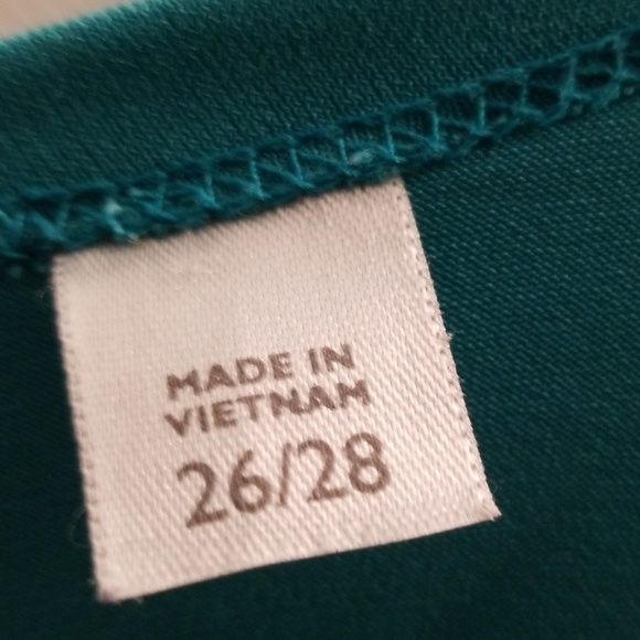 Dress - Picture 3 of 4